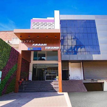 Fabhotel Prism Grand Zirakpur Esterno foto