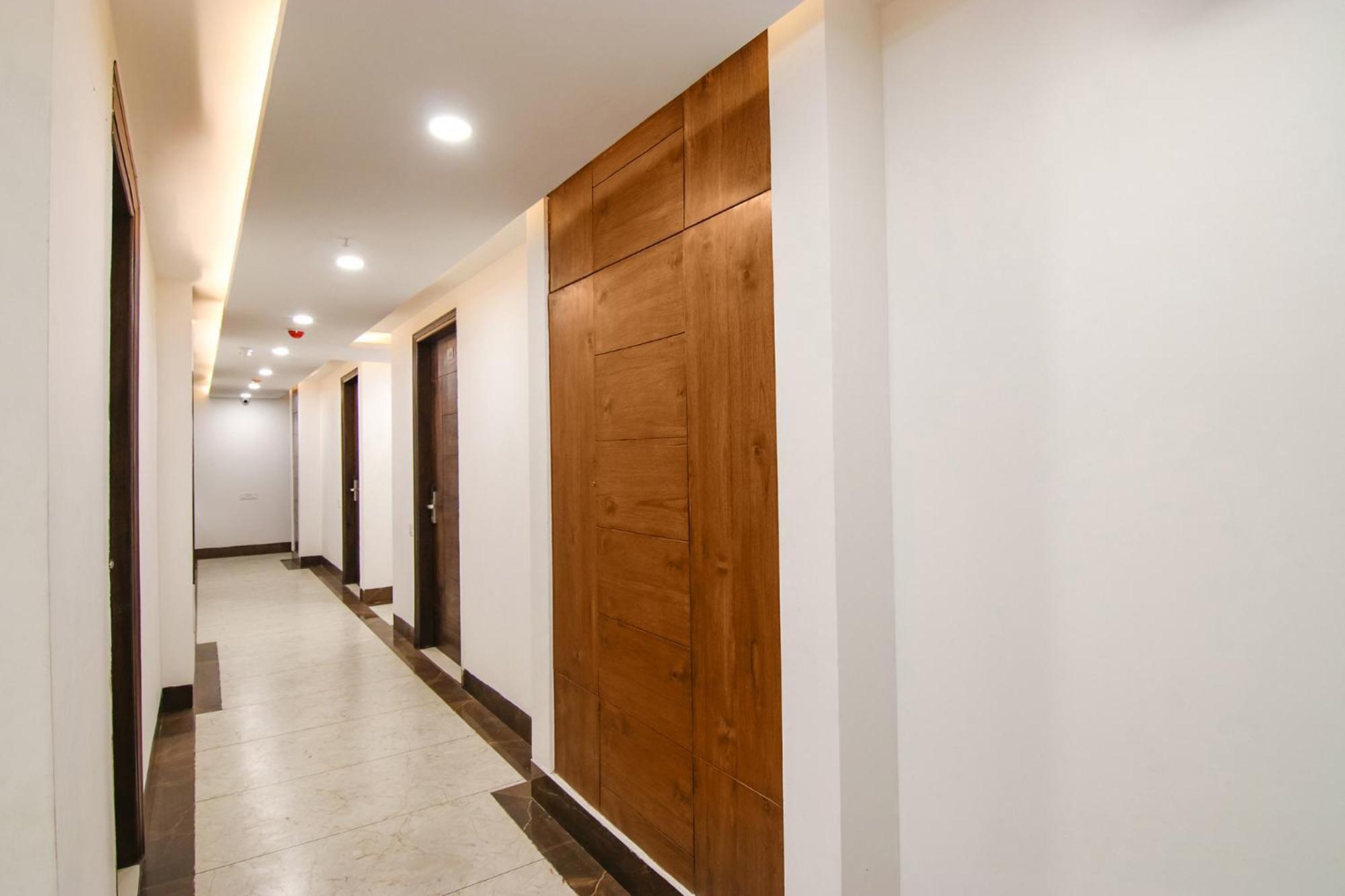 Fabhotel Prism Grand Zirakpur Esterno foto
